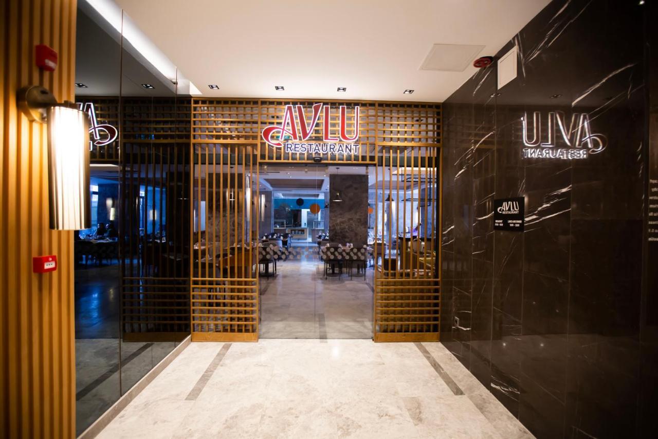 Ramada Plaza Sultanahmet Hotel Istanbul Luaran gambar Entrance to AVLO